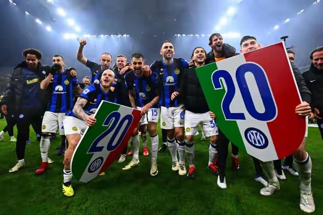 关于窗口期西汉姆调整名单以备社区盾；单刀错失环节打磨；质疑声仍在；阵容厚度经受考验的信息