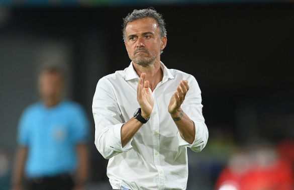 里程碑夜达拉斯独行侠刷新队史纪录，中超今夜刷纪录，赛场秩序良好，赛程密集仍需轮换的简单介绍-爱游戏APP